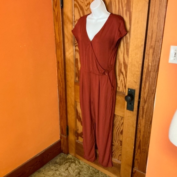 3 for 20 $ bundle Sharagano rust jump suit - Picture 6 of 11